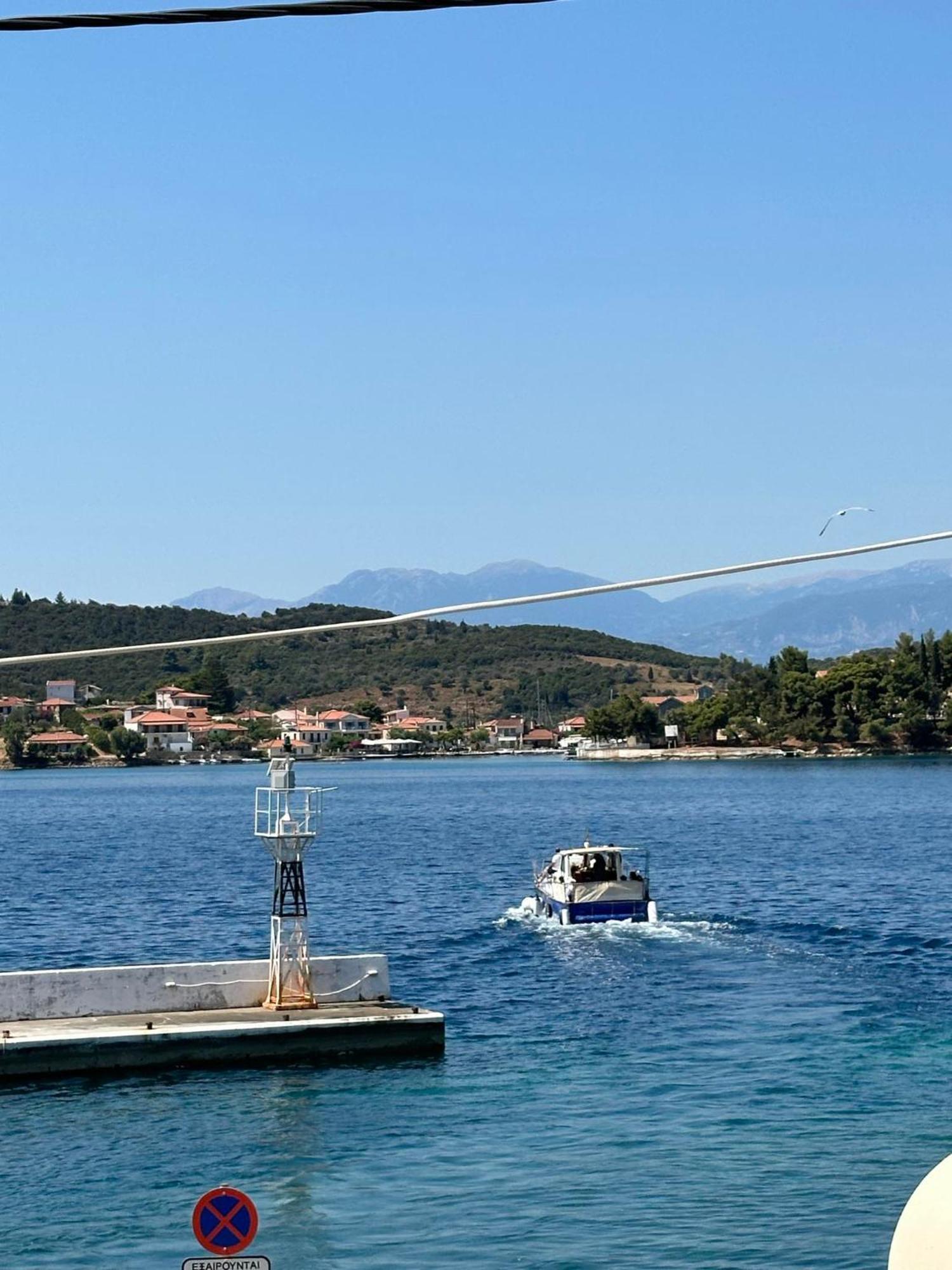 Haris * Glyfada (Phocis)